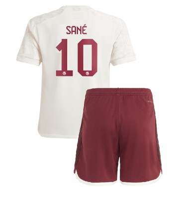Lacne Dětský Futbalové dres Bayern Munich Leroy Sane #10 2023-24 Krátky Rukáv - Tretina (+ trenírky)